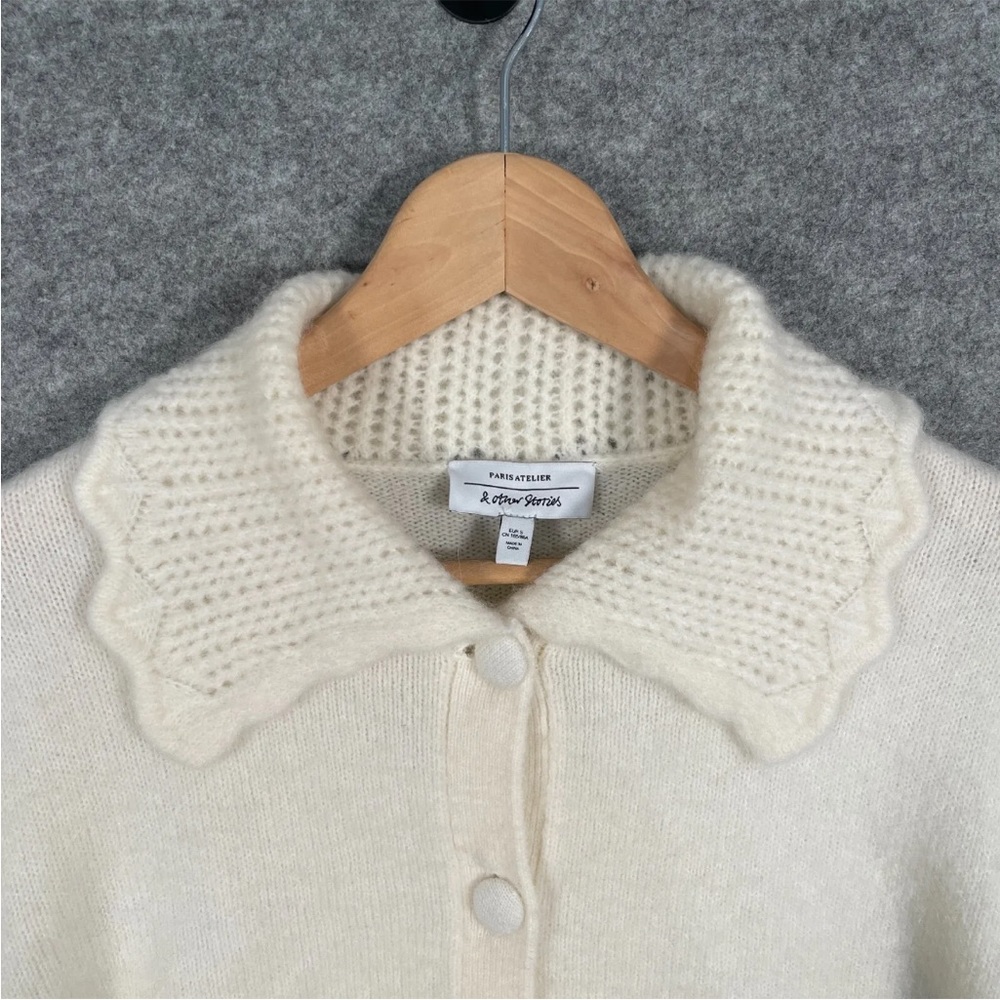 & OTHER STORIES Cardigan Sz Medium Womens Beige Knit Wool Blend Cropped Button - Picture 2 of 12